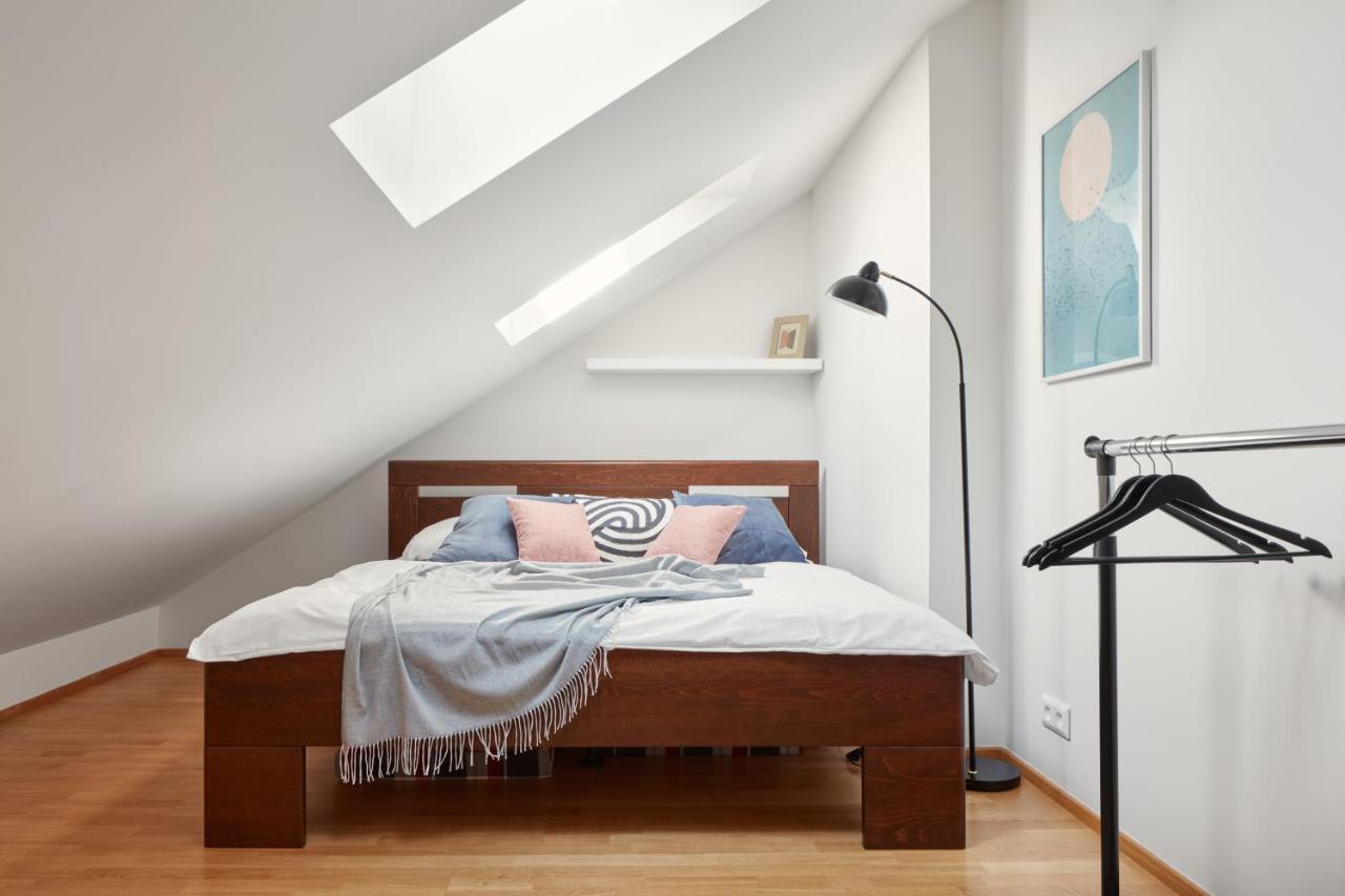 Bright Apartment In New Town By Prague Days Eksteriør bilde